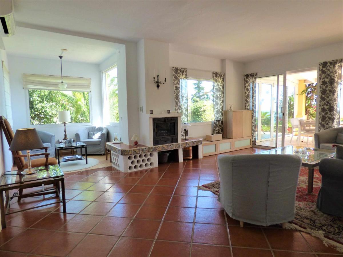 Selecta Casa Esmerdo Estepona Luaran gambar