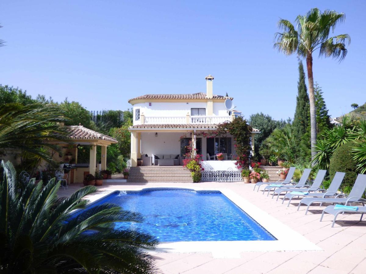 Selecta Casa Esmerdo Estepona Luaran gambar